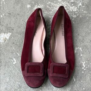 Guarding suede ballet flat